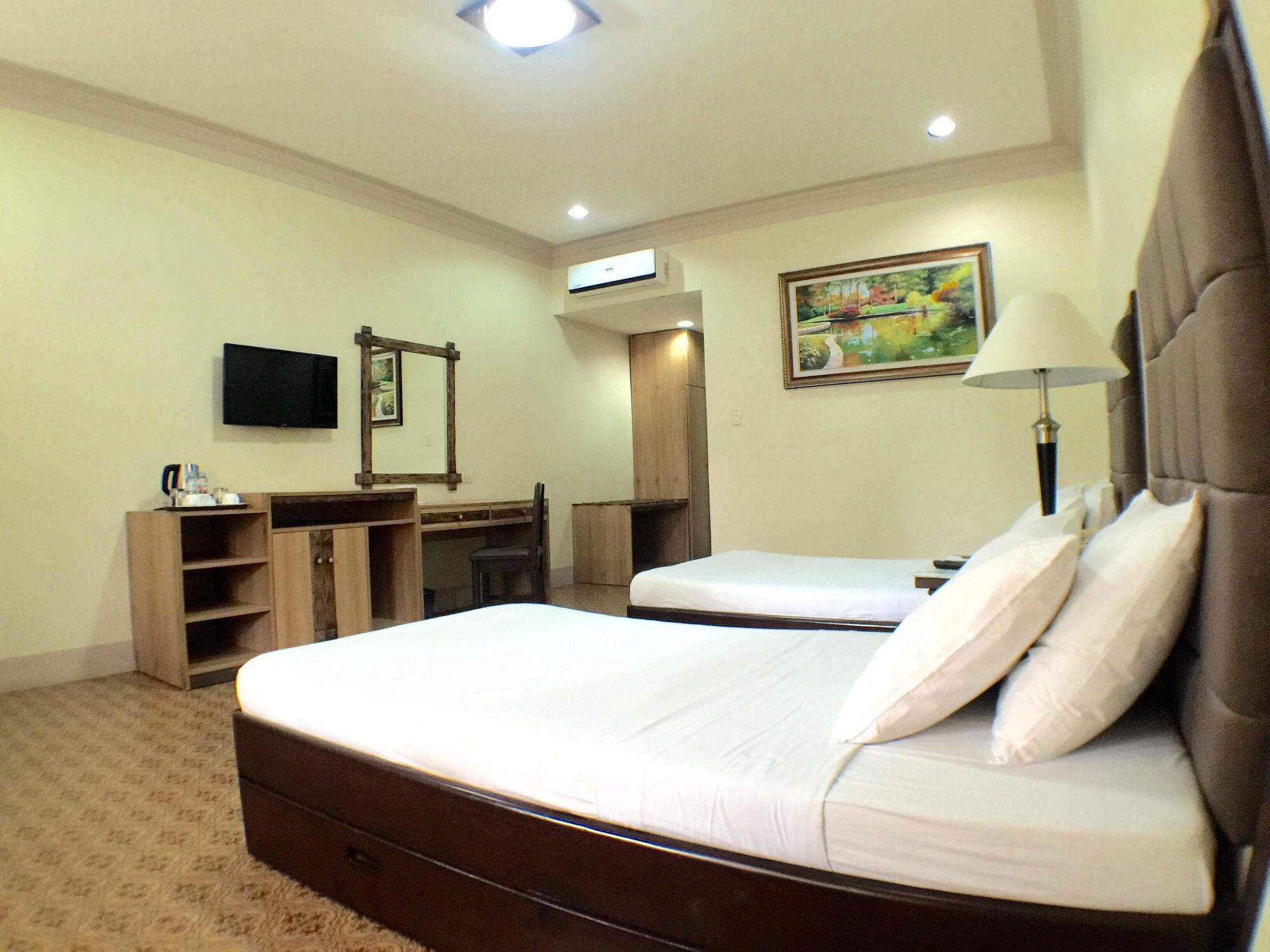 Bohol Tropics Resort Tagbilaran City Exterior photo