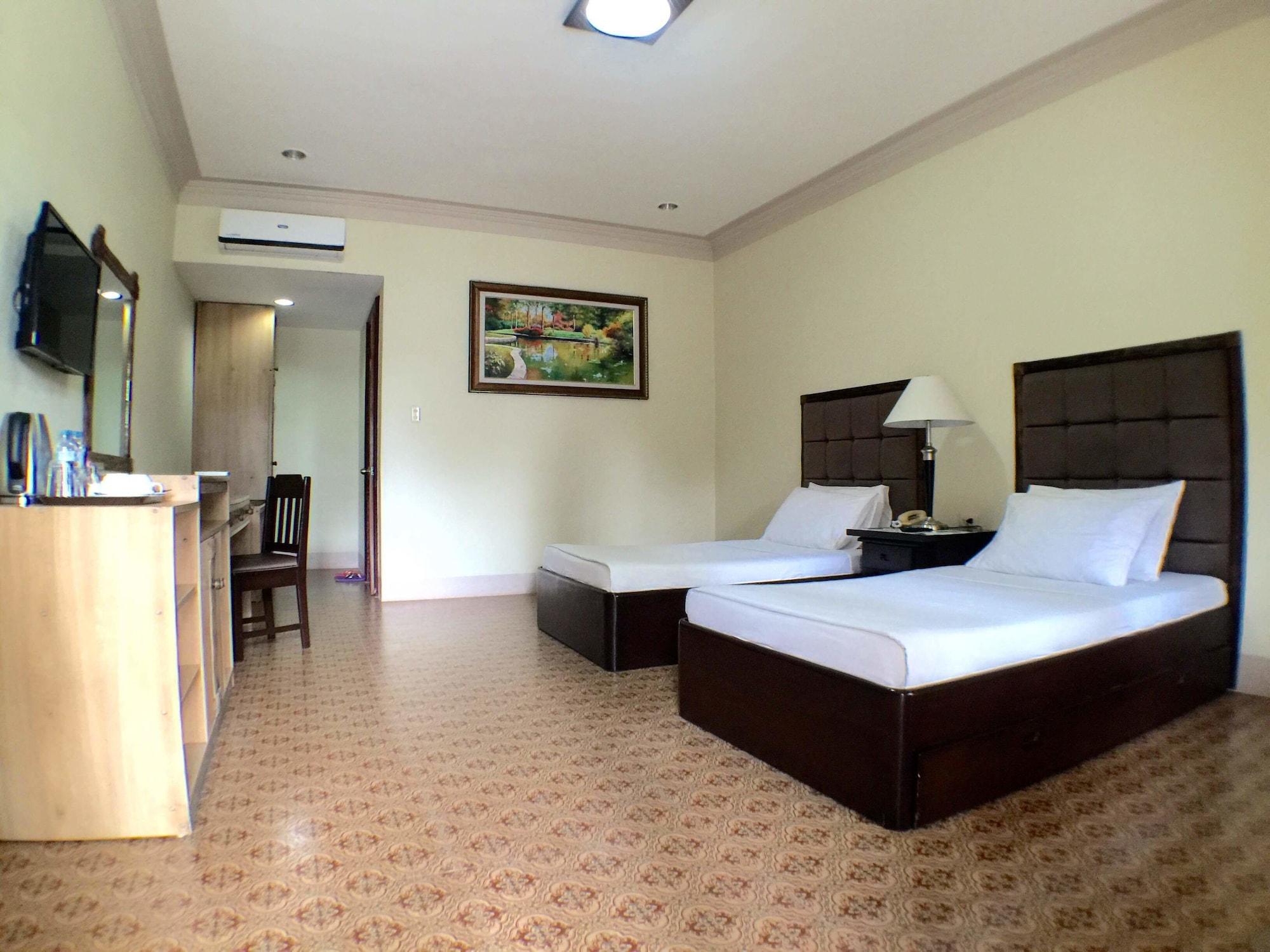 Bohol Tropics Resort Tagbilaran City Exterior photo